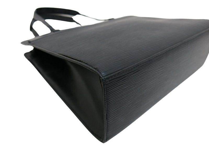 Louis Vuitton Croisette  Leather Shoulder Bag - Barde - Image 5