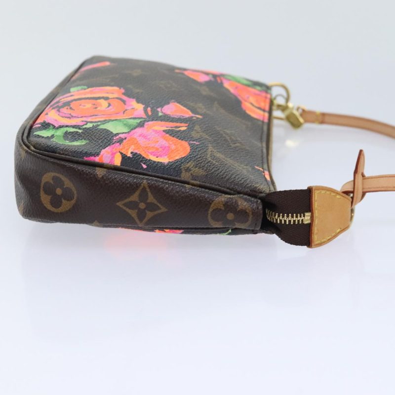 Louis Vuitton Pochette Accessoire  Canvas Clutch Bag - Barde - Image 4