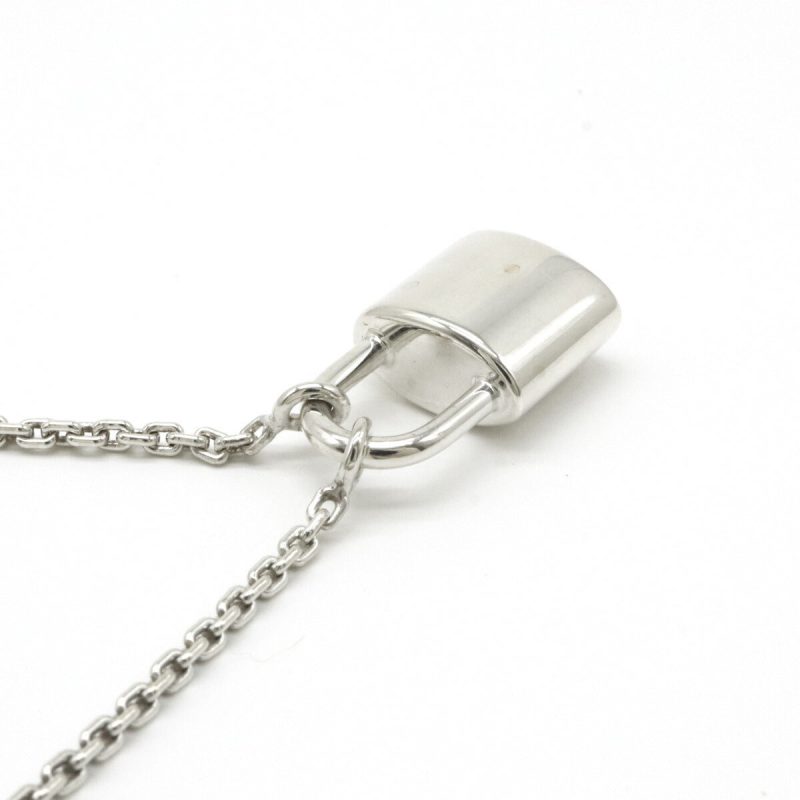 Louis Vuitton Silver Lockit Necklace Pendant - Barde - Image 4