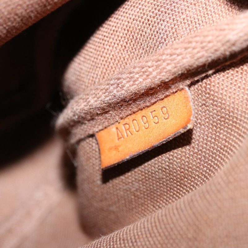 Louis Vuitton Pochette Accessoire  Canvas Clutch Bag - Barde - Image 6