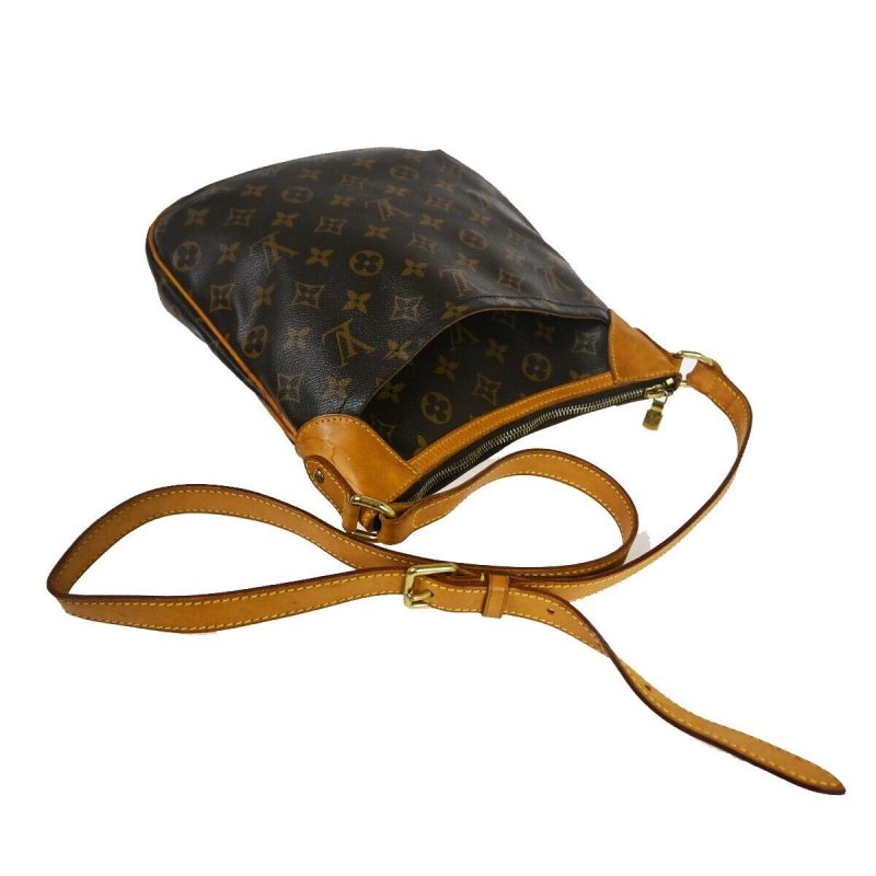 Louis Vuitton Odeon  Canvas Shoulder Bag - Barde - Image 4