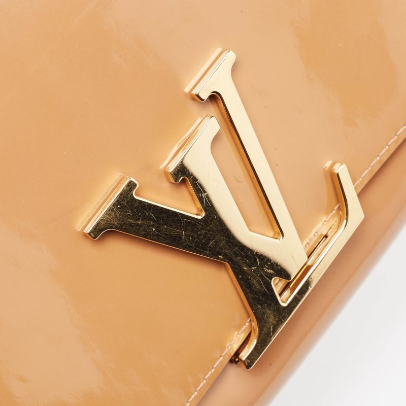 Louis Vuitton Rose Velours Patent Leather Louise Clutch - Barde - Image 4