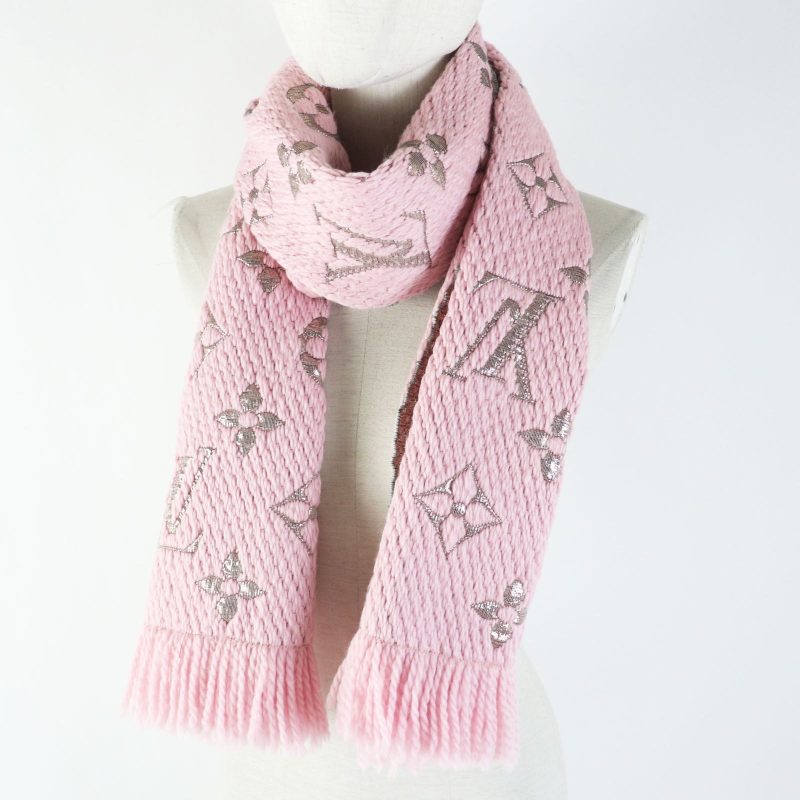 Louis Vuitton Monogram Scarf Rose Valerine - Barde - Image 6