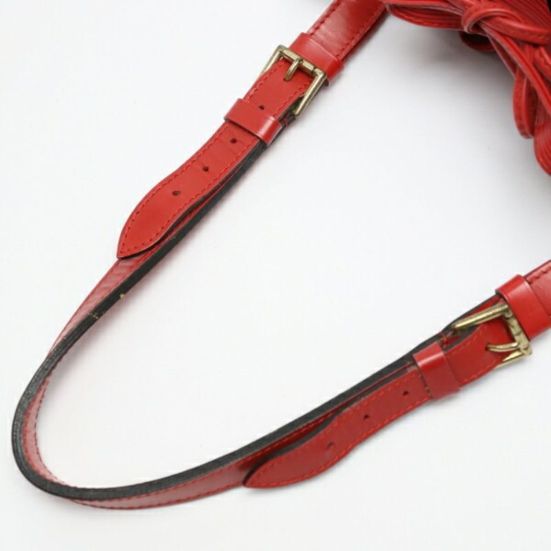 Louis Vuitton Petit Noé  Leather Shoulder Bag - Barde - Image 6