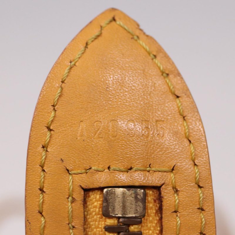 Louis Vuitton Saint Jacques  Leather Shoulder Bag - Barde - Image 6