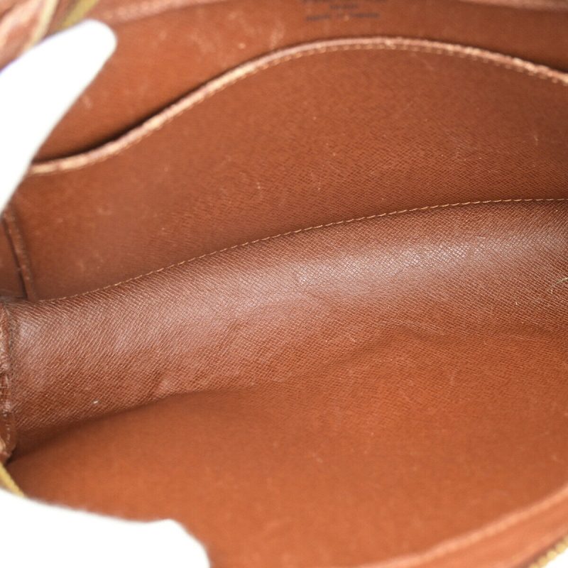 Louis Vuitton Orsay  Canvas Clutch Bag - Barde - Image 4