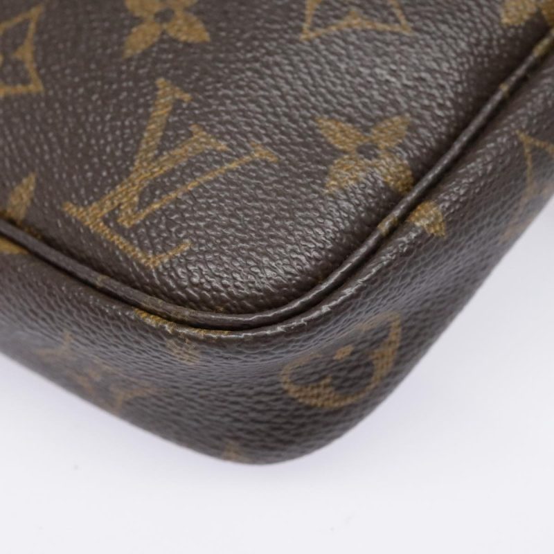 Louis Vuitton Pochette Accessoire  Canvas Clutch Bag - Barde - Image 6