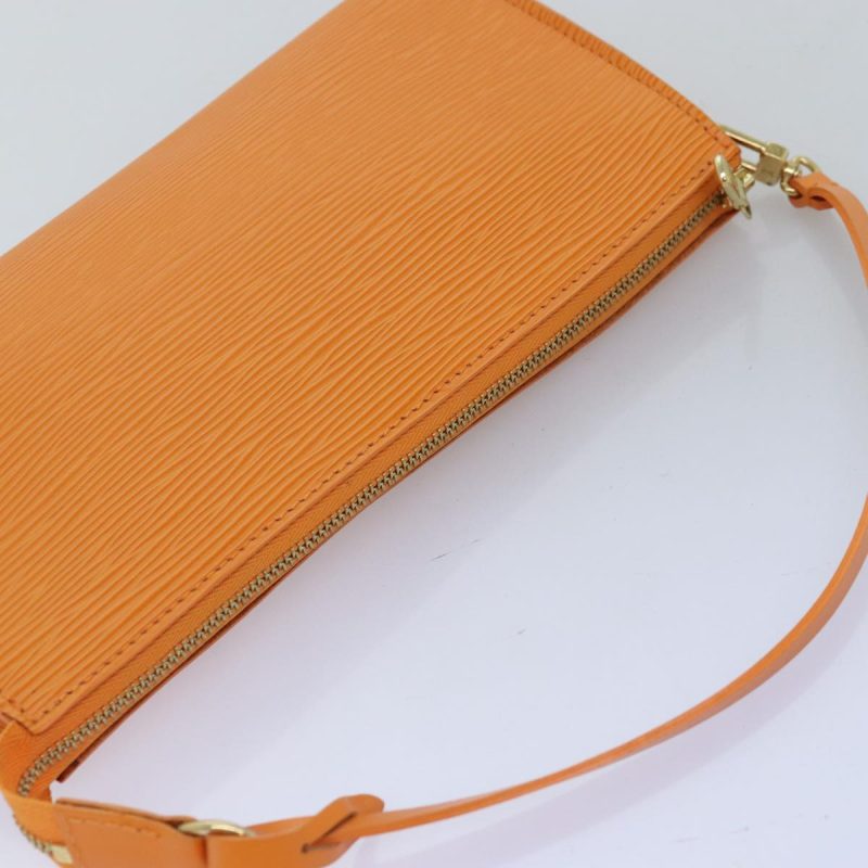 Louis Vuitton Pochette Accessoire  Leather Clutch Bag - Barde - Image 4