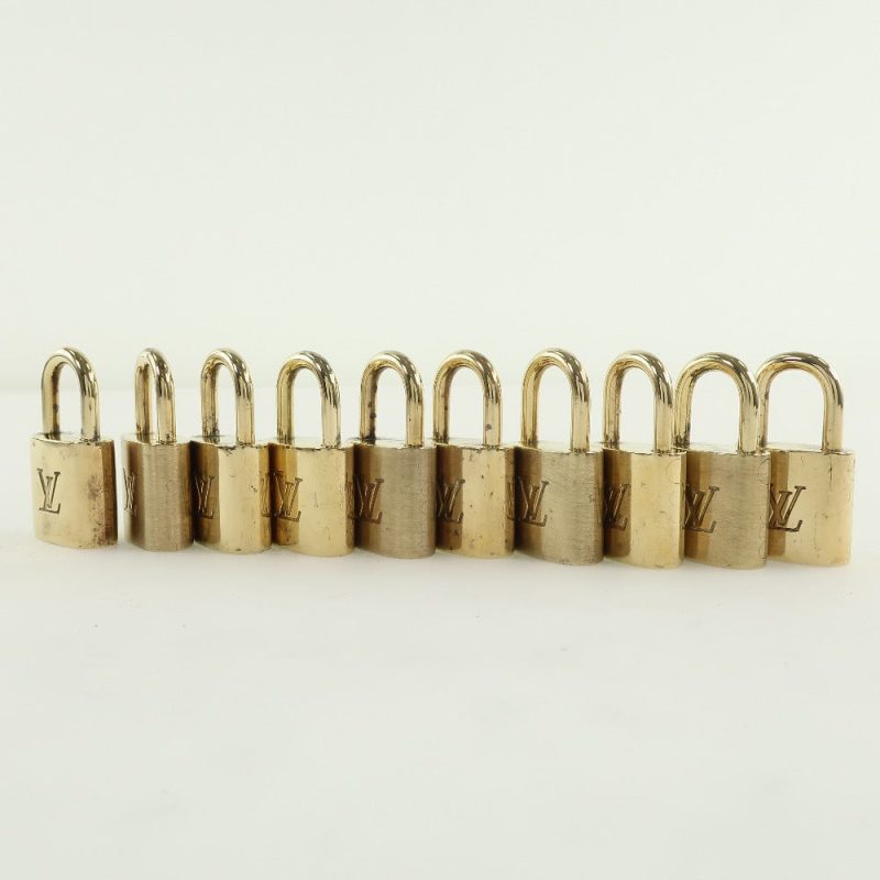 Louis Vuitton Brass Padlock & Key Set - Barde - Image 2