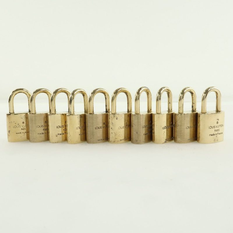 Louis Vuitton Brass Padlock & Key Set - Barde - Image 3
