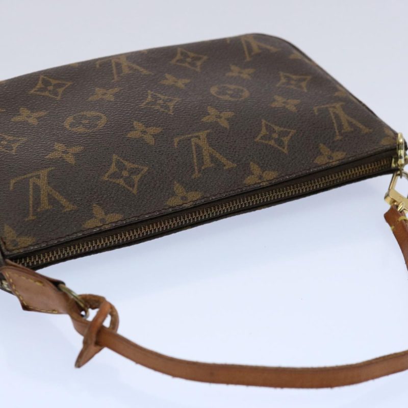 Louis Vuitton Pochette Accessoire  Canvas Clutch Bag - Barde - Image 4