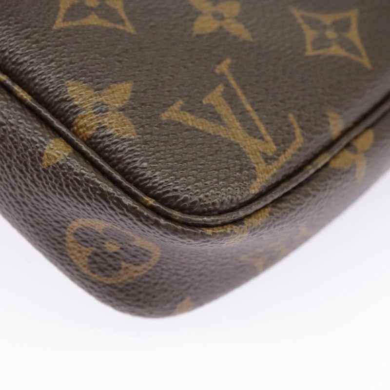 Louis Vuitton Pochette Accessoire  Canvas Clutch Bag - Barde - Image 6