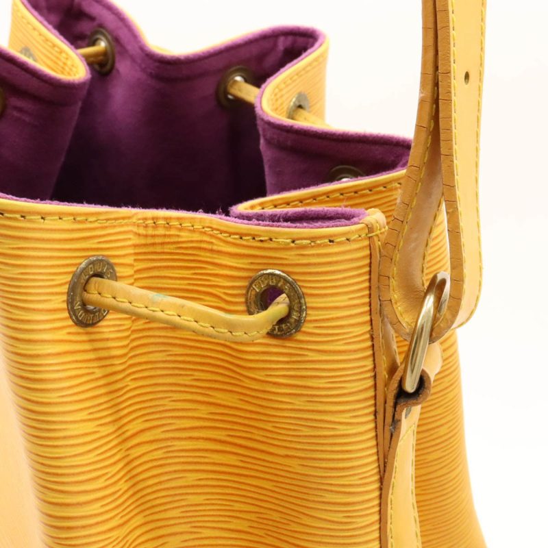 Louis Vuitton Noe  Leather Shoulder Bag - Barde - Image 5