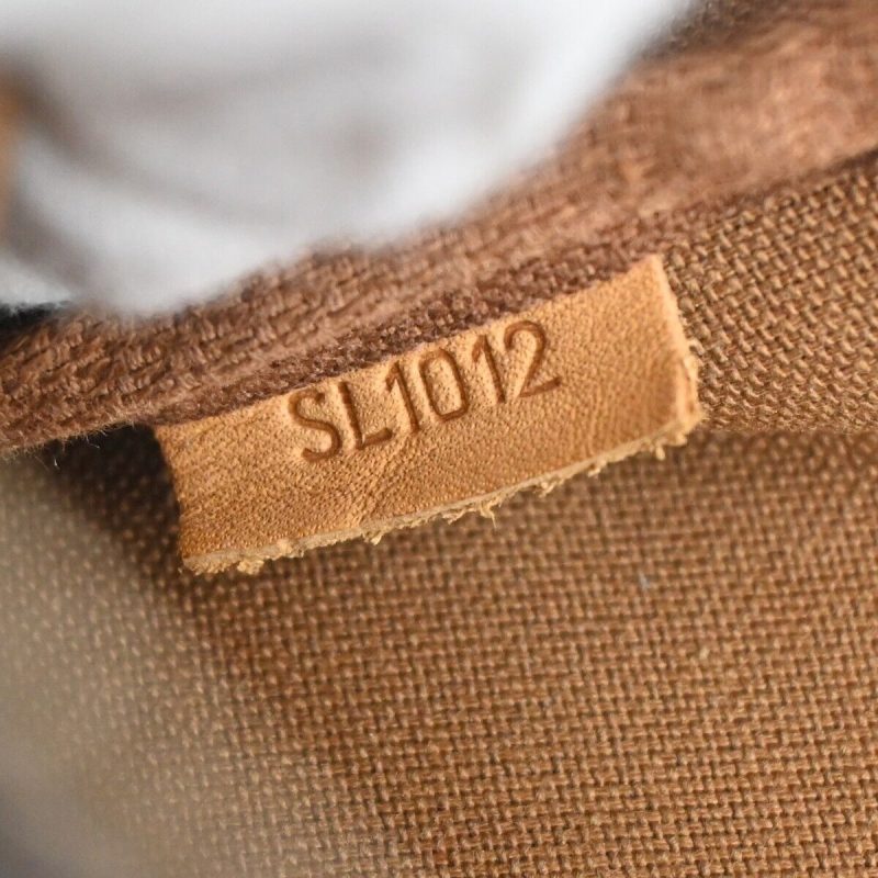 Louis Vuitton Pochette Accessoires  Canvas Clutch Bag - Barde - Image 6