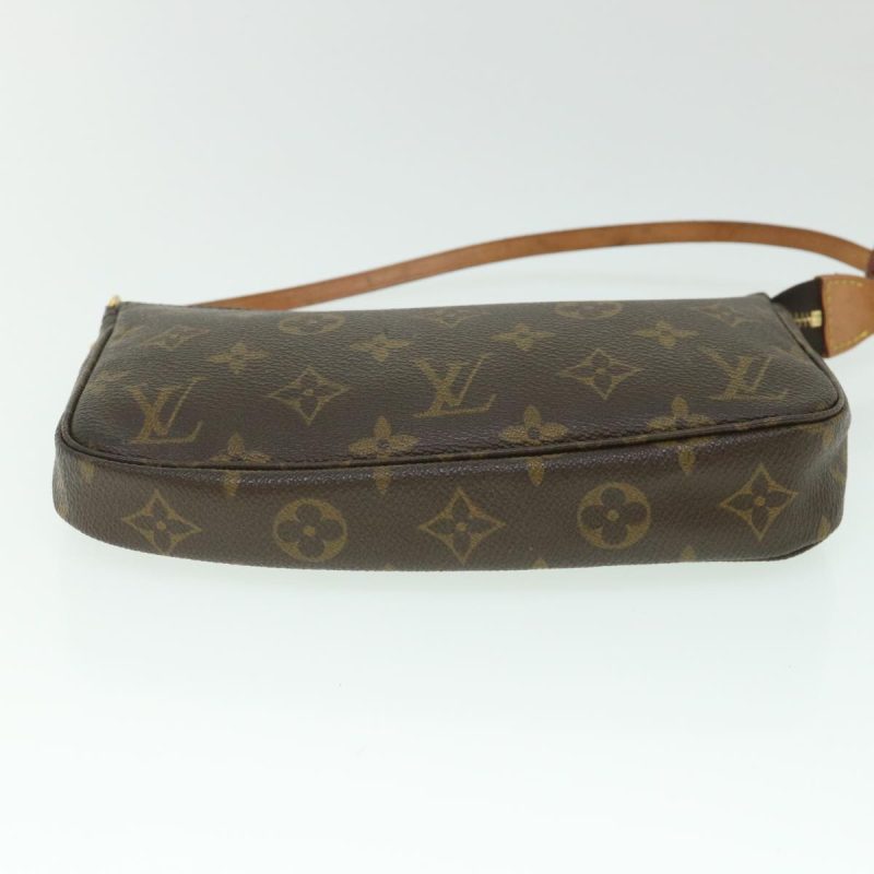 Louis Vuitton Pochette Accessoire  Canvas Clutch Bag - Barde - Image 3