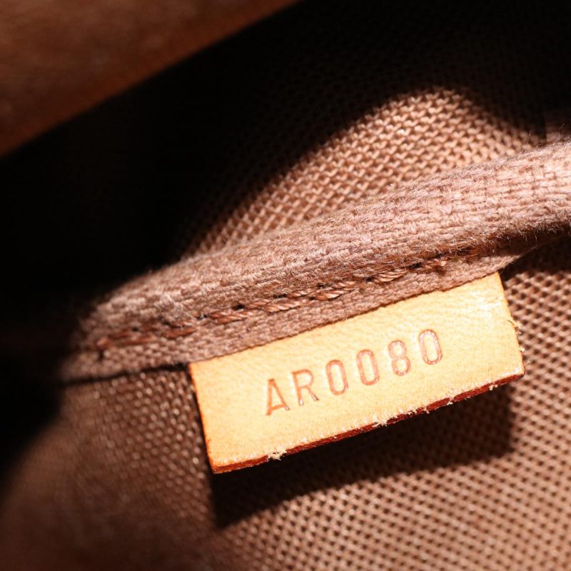 Louis Vuitton Pochette Accessoire  Canvas Clutch Bag - Barde - Image 6