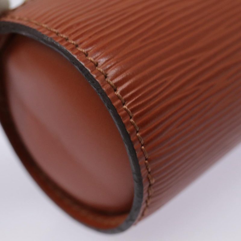 Louis Vuitton Papillon  Leather Clutch Bag - Barde - Image 6