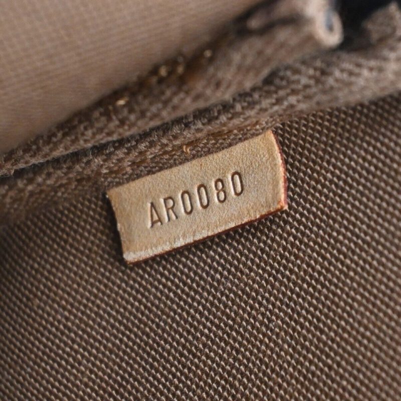 Louis Vuitton Pochette Accessoires  Canvas Clutch Bag - Barde - Image 6