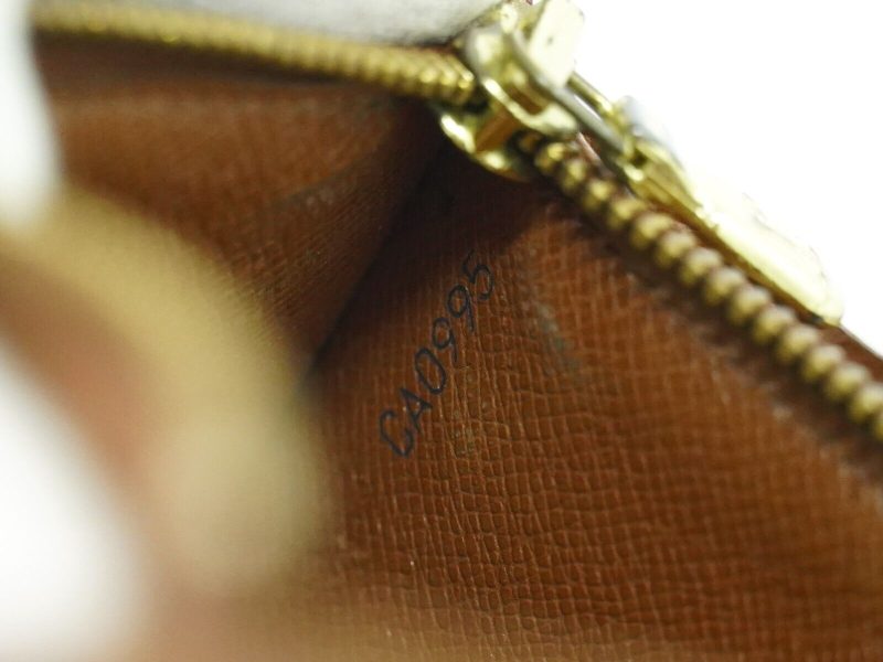 Louis Vuitton Porte Monnaie Cit  Canvas Wallet - Barde - Image 5