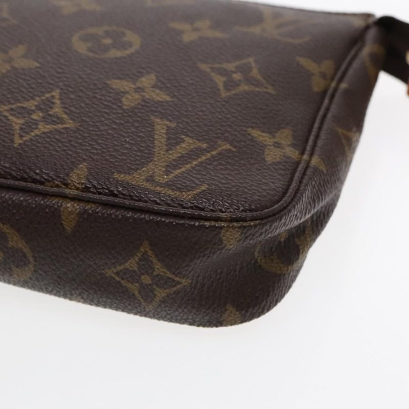 Louis Vuitton Pochette Accessoire  Canvas Clutch Bag - Barde - Image 6