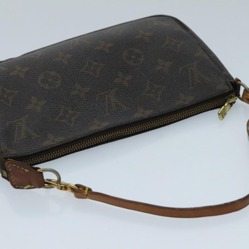 Louis Vuitton Pochette Accessoire  Canvas Clutch Bag - Barde - Image 5