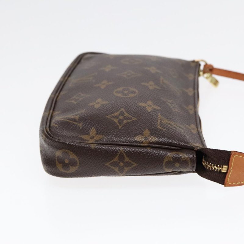 Louis Vuitton Pochette Accessoire  Canvas Clutch Bag - Barde - Image 3