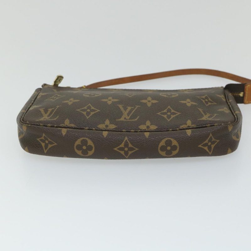 Louis Vuitton Pochette Accessoires  Canvas Clutch Bag - Barde - Image 3