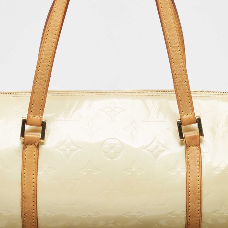 Louis Vuitton Perle Monogram Vernis Bedford Bag - Barde - Image 4