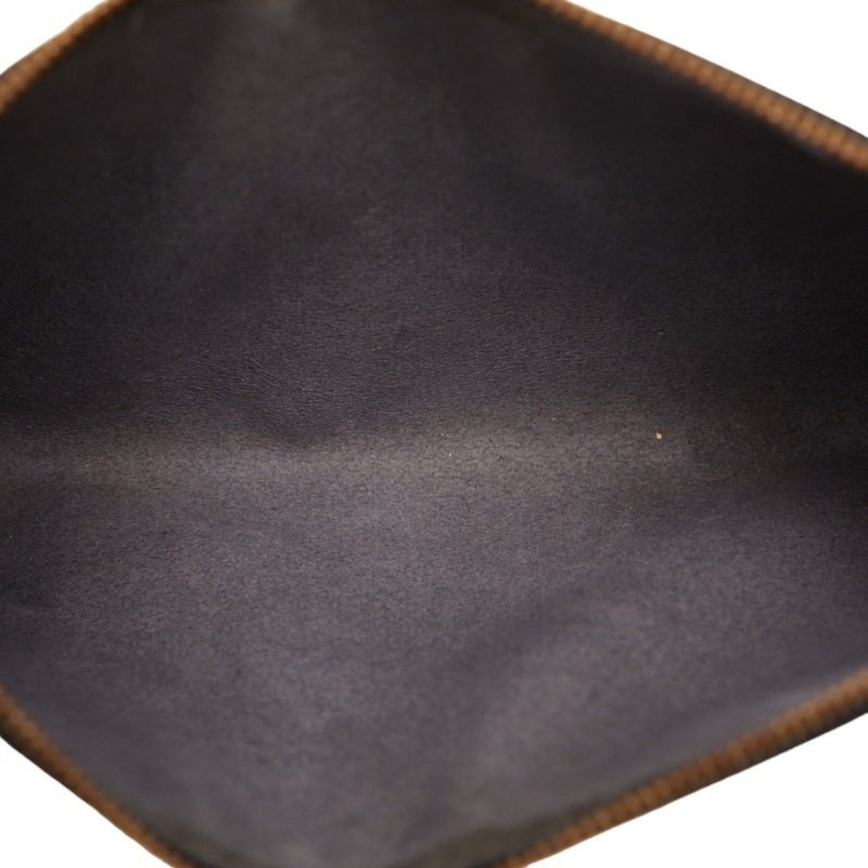 Louis Vuitton Pochette Accessoires  Leather Handbag - Barde - Image 4