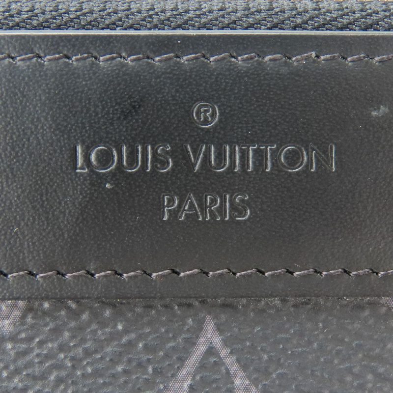 Louis Vuitton Monogram Eclipse Pochette Discovery PM Clutch - Barde - Image 4
