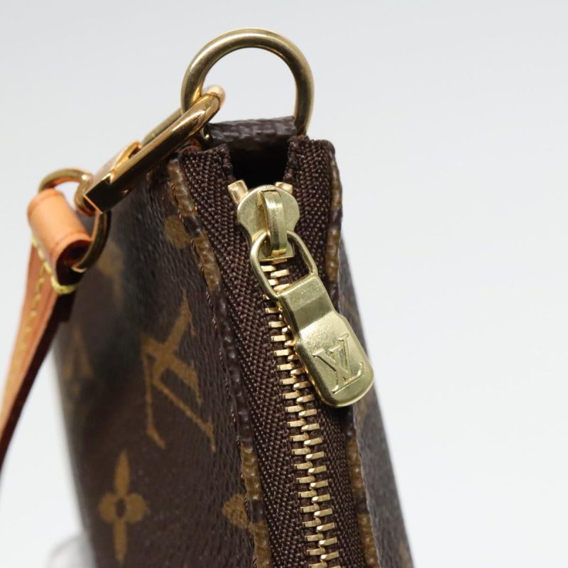Louis Vuitton Pochette Accessoire  Canvas Clutch Bag - Barde - Image 6