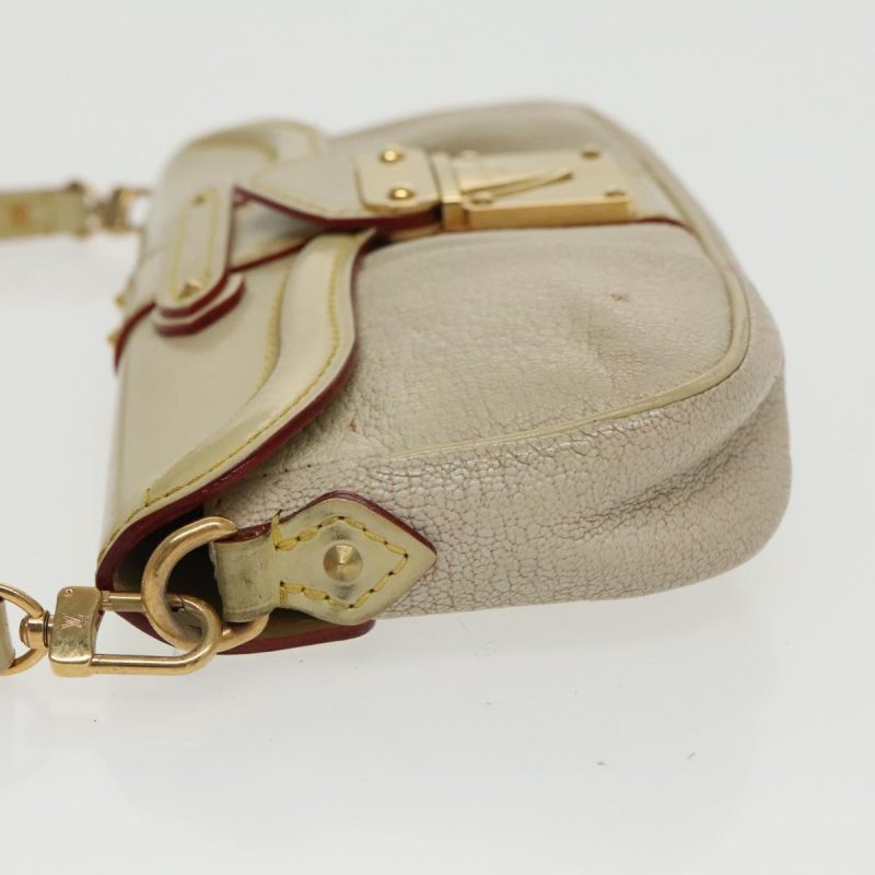 Louis Vuitton Suhali  Leather Clutch Bag - Barde - Image 4