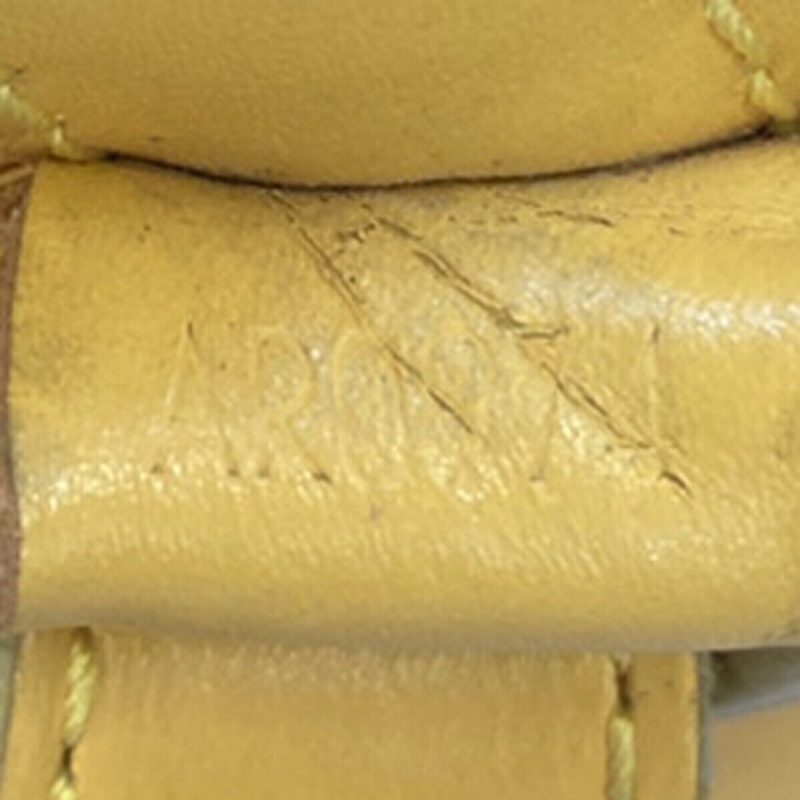 Louis Vuitton Petit Noé  Leather Shoulder Bag - Barde - Image 6