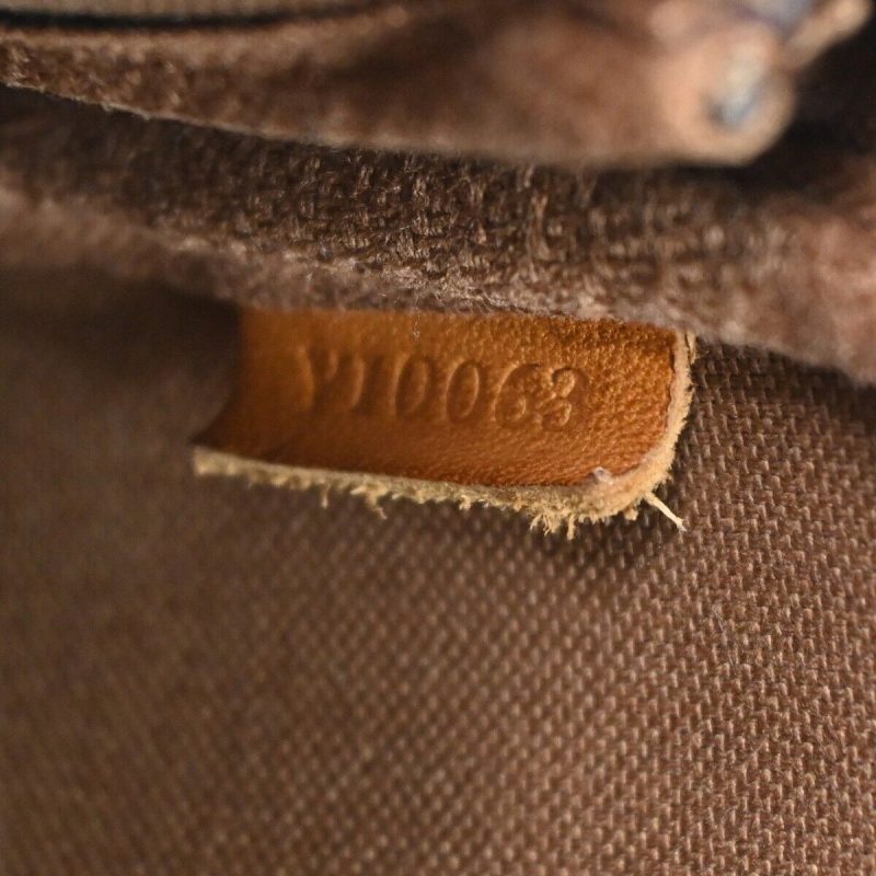 Louis Vuitton Pochette Accessoires  Canvas Clutch Bag - Barde - Image 6