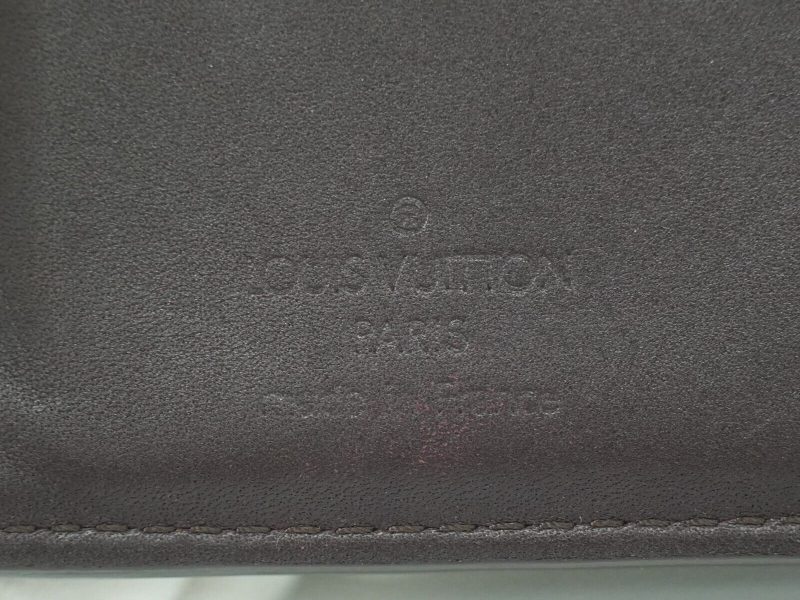Louis Vuitton Viennois  Patent Leather Wallet - Barde - Image 6