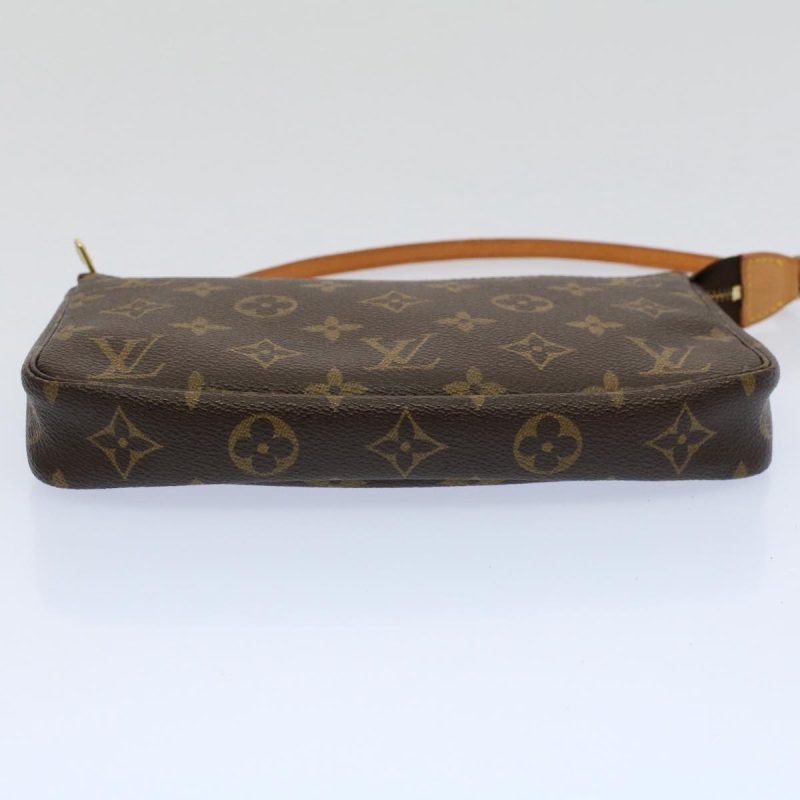 Louis Vuitton Pochette Accessoire  Canvas Clutch Bag - Barde - Image 3