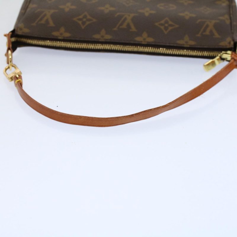 Louis Vuitton Pochette Accessoire  Canvas Clutch Bag - Barde - Image 4