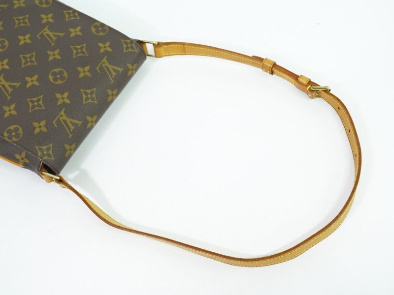Louis Vuitton Musette Salsa  Canvas Shoulder Bag - Barde - Image 4