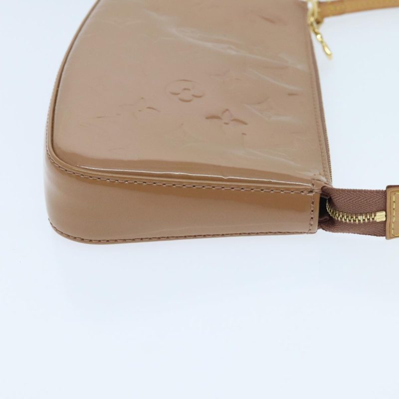 Louis Vuitton Pochette Accessoire  Patent Leather Clutch Bag - Barde - Image 3