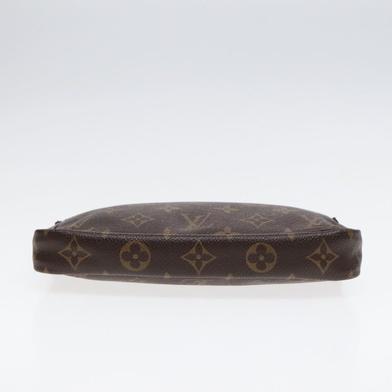 Louis Vuitton Pochette Accessoire  Canvas Clutch Bag - Barde - Image 6