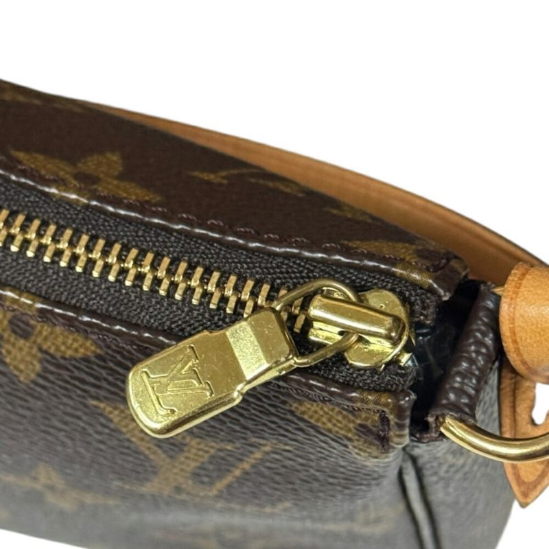 Louis Vuitton Pochette Accessoire  Canvas Clutch Bag - Barde - Image 6