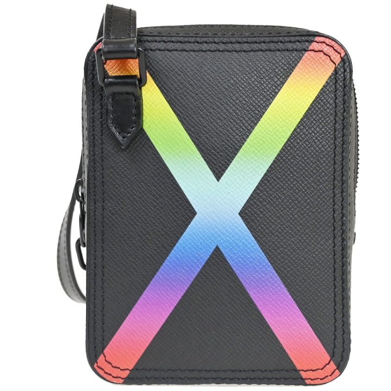 Louis Vuitton Taiga  Leather Shoulder Bag - Barde