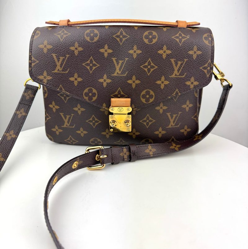 Louis Vuitton Monogram Pochette Métis - Barde - Image 2