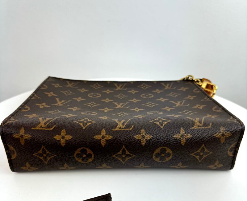 Louis Vuitton Toiletry Pouch On Chain - Barde - Image 7
