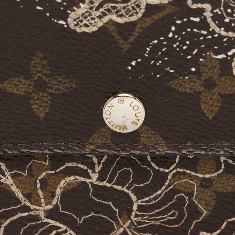 Louis Vuitton Limited Edition Monogram Canvas Dentelle Sarah Wallet (SHF-23597) - Barde - Image 7