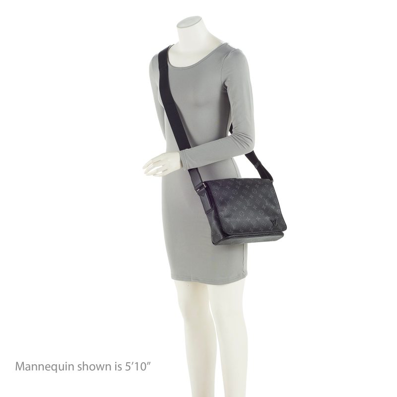 Louis Vuitton Monogram Canvas Eclipse District PM Messenger Bag (SHF-22859) - Barde - Image 5