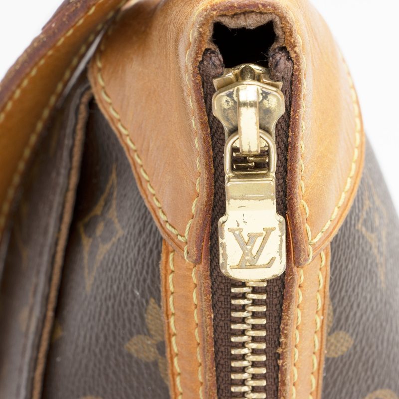 Louis Vuitton Monogram Canvas Odeon PM Shoulder Bag (SHF-22536) - Barde - Image 9