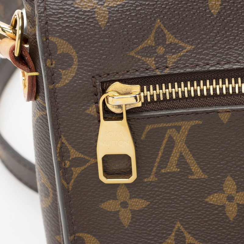 Louis Vuitton Monogram Canvas Pochette Metis Shoulder Bag (SHF-Vnuc0s) - Barde - Image 10