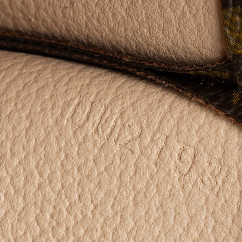 Louis Vuitton Monogram Canvas Toiletry Pouch 26 (SHF-23146) - Barde - Image 4