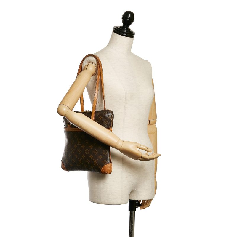 Louis Vuitton Monogram Coussin GM (SHG-37263) - Barde - Image 5